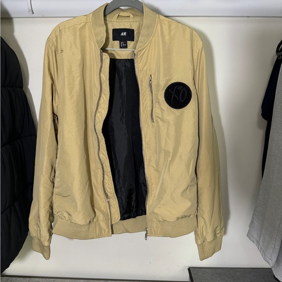 The Weeknd XO x H&M collab - Picture 4 of 4